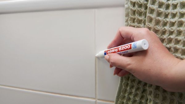 Маркер для затирки кафельных швов (серый) Edding 8200