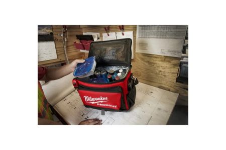 Термосумка Milwaukee PACKOUT 4932471132 Термосумка Milwaukee PACKOUT 4932471132
