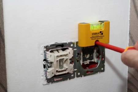 18115 Уровень STABILA Pocket Electric